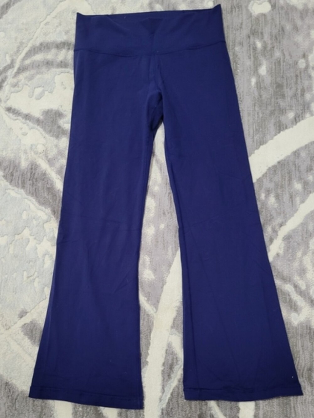 Lululemon Women's Flared Leggings in Deep Navy Size 14 - Picture 4 of 6